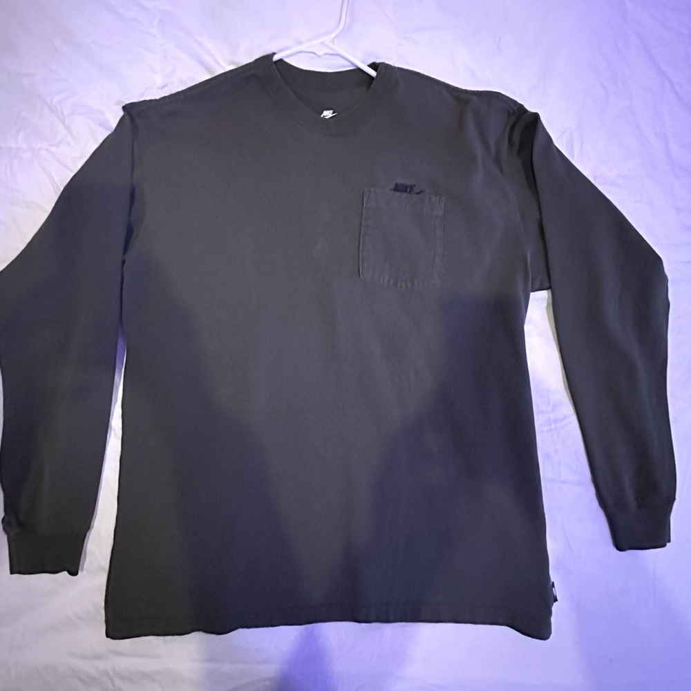 Nike Front Pocket Long Sleeve Tee Green